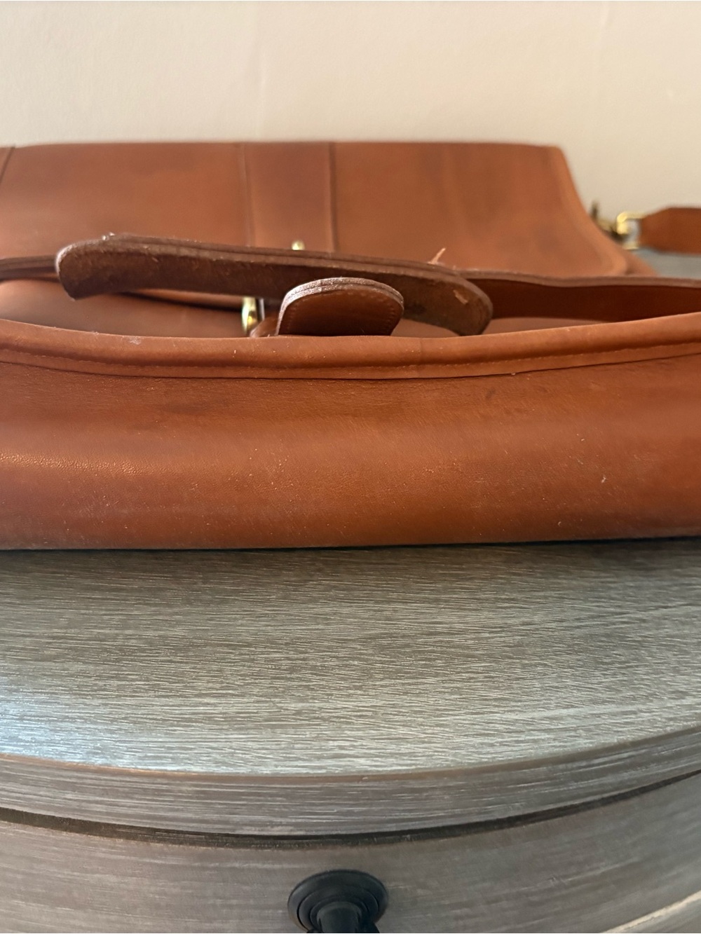 Coach Vintage Leather Emerson Bag with Brass Hardware - Picture 7 of 15